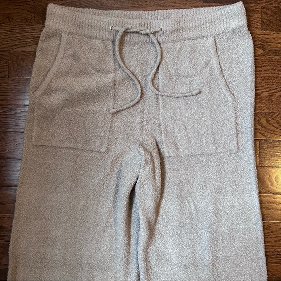 Barefoot Dreams • EUC • Cozy Chic Lite Patch Pocket Wide Leg Pants - Picture 3 of 9
